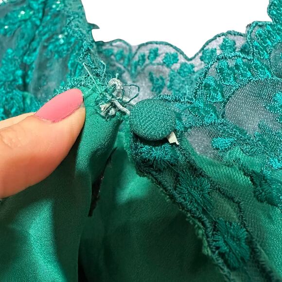 FREE PEOPLE Green Lace Embroidered Beaded Shorts Romper Women's Size 4 FLAWED - Picture 11 of 14